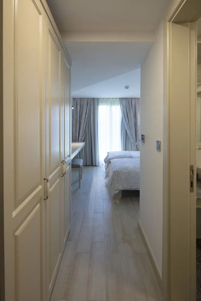 Standard Tek Büyük Yataklı Oda, Bahçe Manzaralı