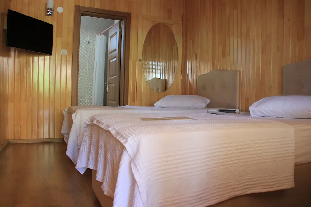 Economy Üç Kişilik Oda