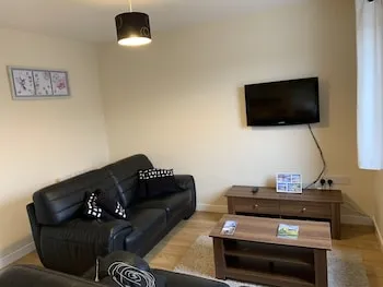 UIST Travel Accommodation
