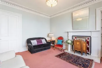 Kilchattan Bay Holiday Home