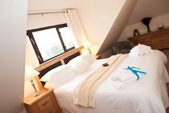 Abhainn Cottage
