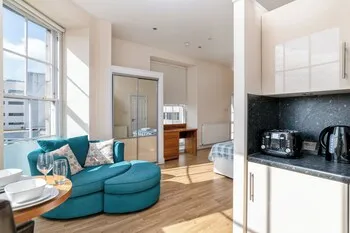 Victoria Court Suites