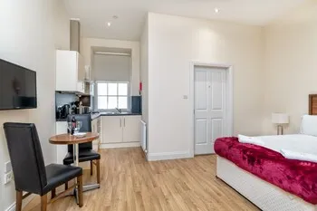 Victoria Court Suites