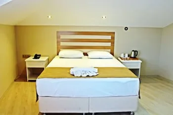 Feza Otel