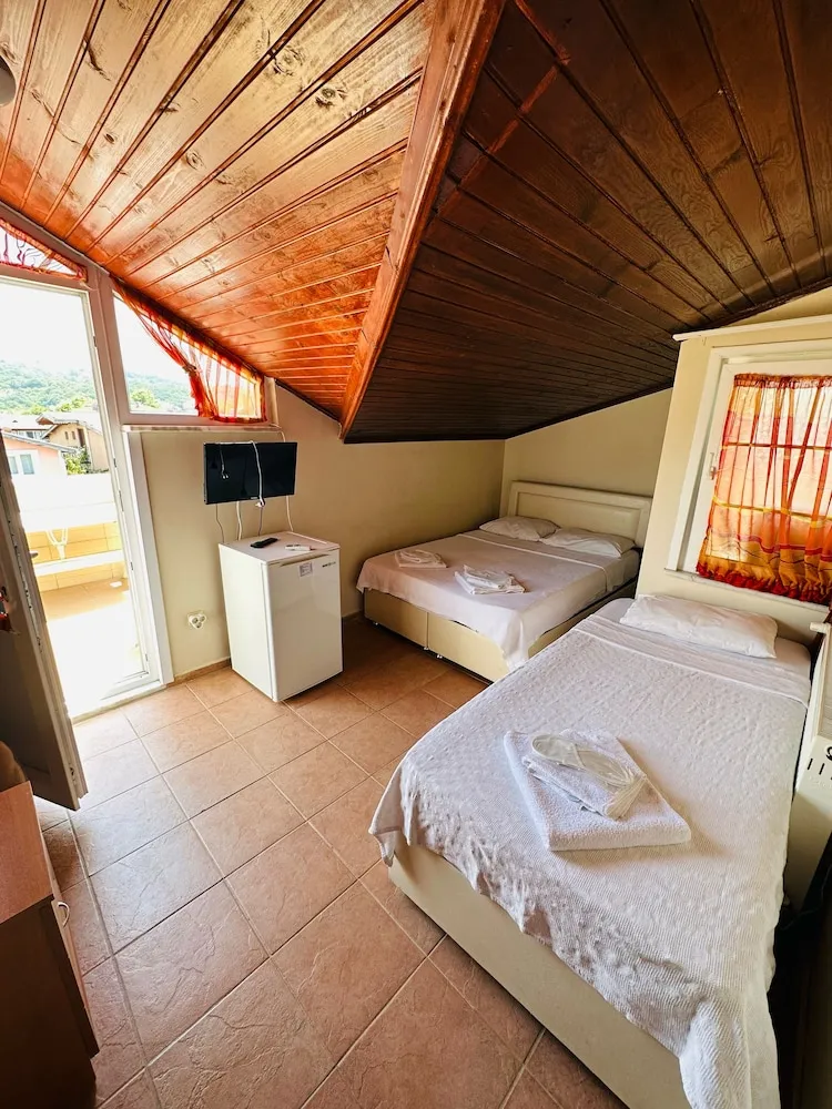 Üç Kişilik Oda, Balkon