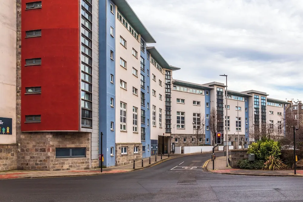 Konaklama yerinin ön cephesi