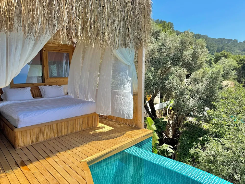 Begonvil ( Full Sea View Private Pool and Jacuzzi )