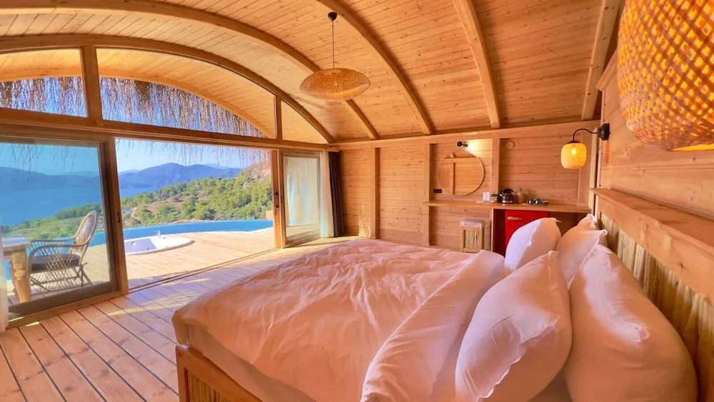 Kestane ( Private Pool and Jacuzzi )