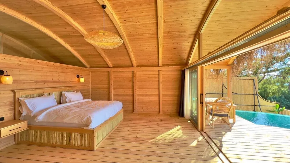 Kestane ( Private Pool and Jacuzzi )
