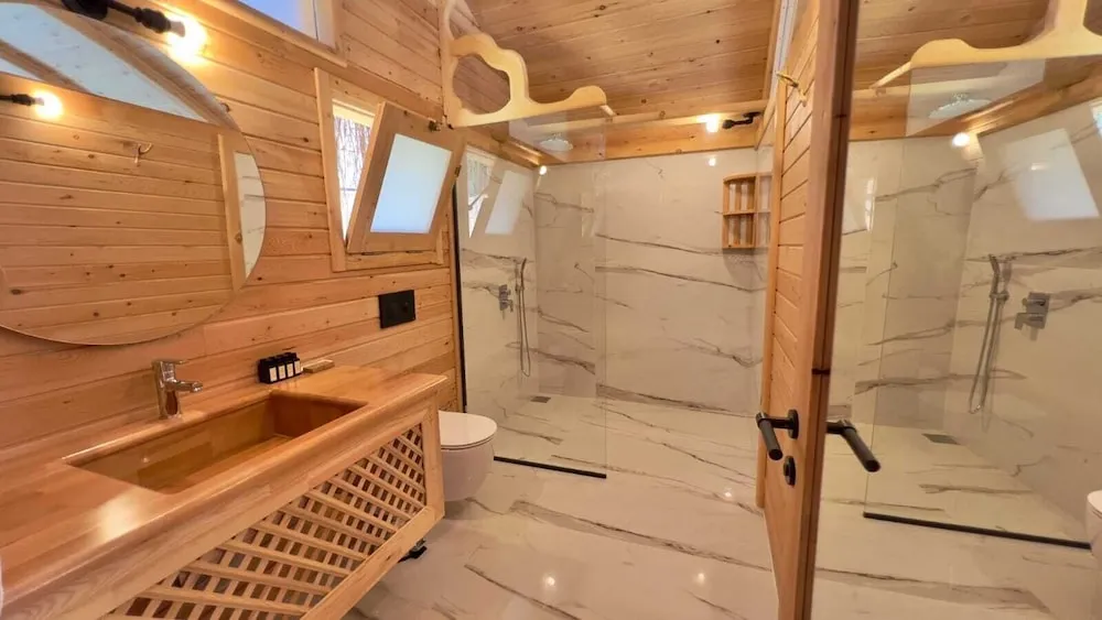 Ihlamur ( Private Pool and Jacuzzi )