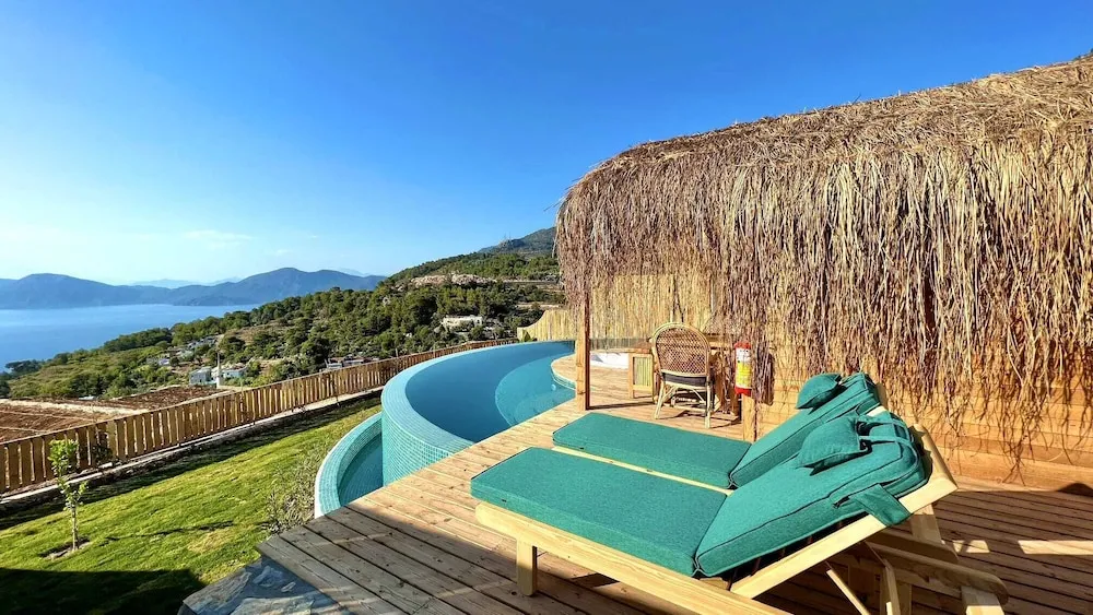 Mese ( Private Pool and Jacuzzi )