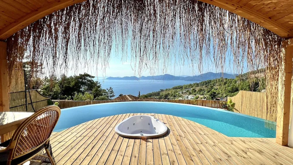 Mese ( Private Pool and Jacuzzi )