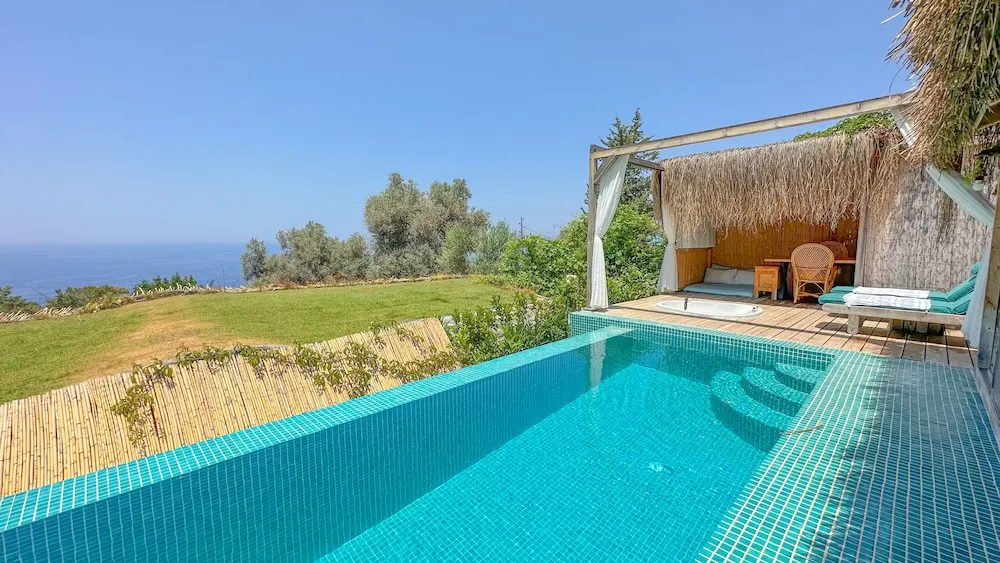 Sardunya ( Private Pool and Jacuzzi )