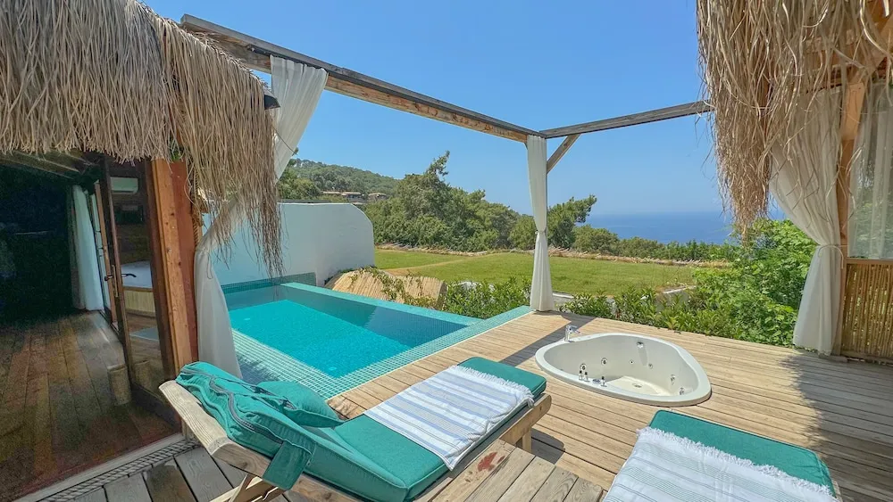 Sardunya ( Private Pool and Jacuzzi )