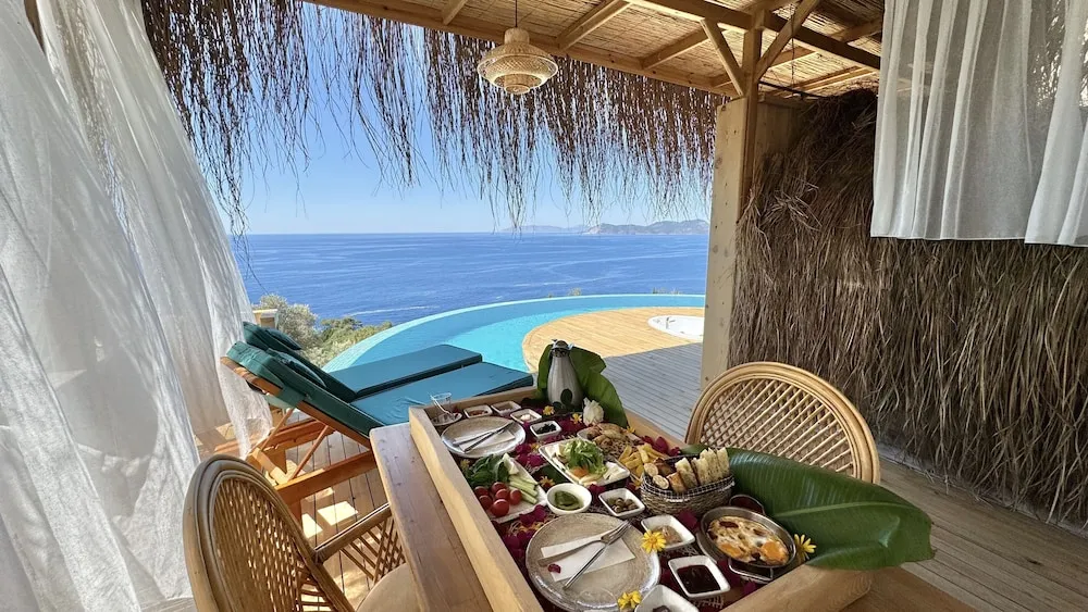Zambak ( Full Sea View , Private Pool and Jacuzzi )
