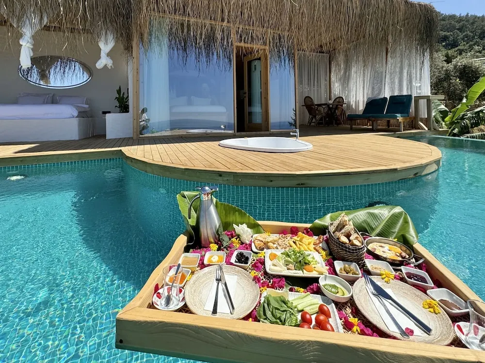 Zambak ( Full Sea View , Private Pool and Jacuzzi )