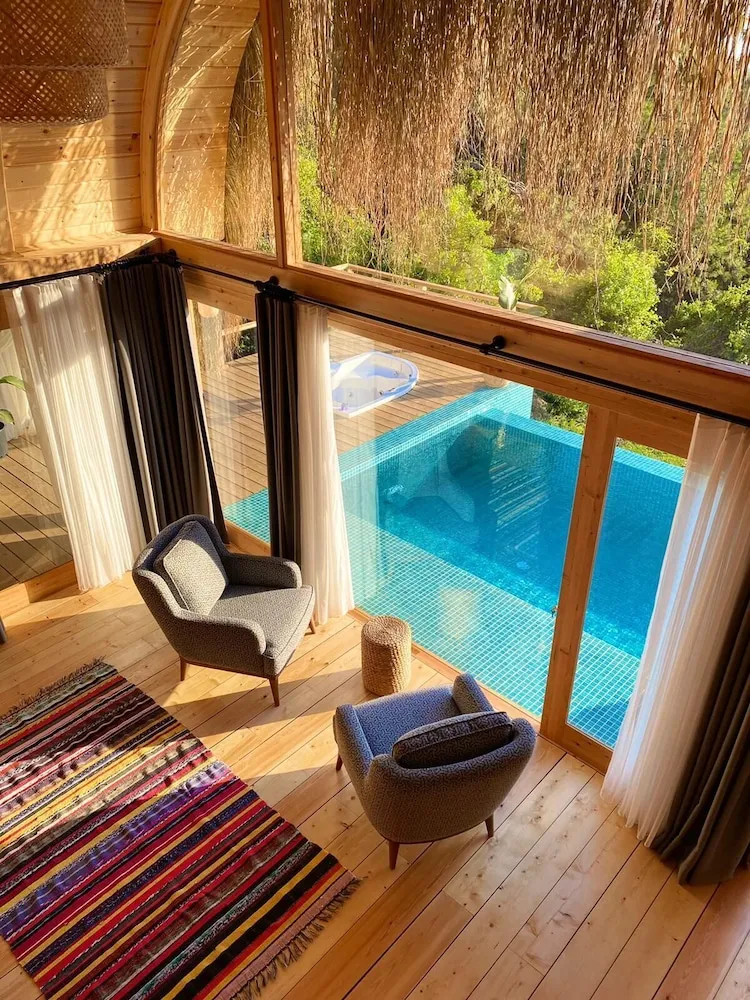 ANEMON ( Private Pool and Jacuzzi )
