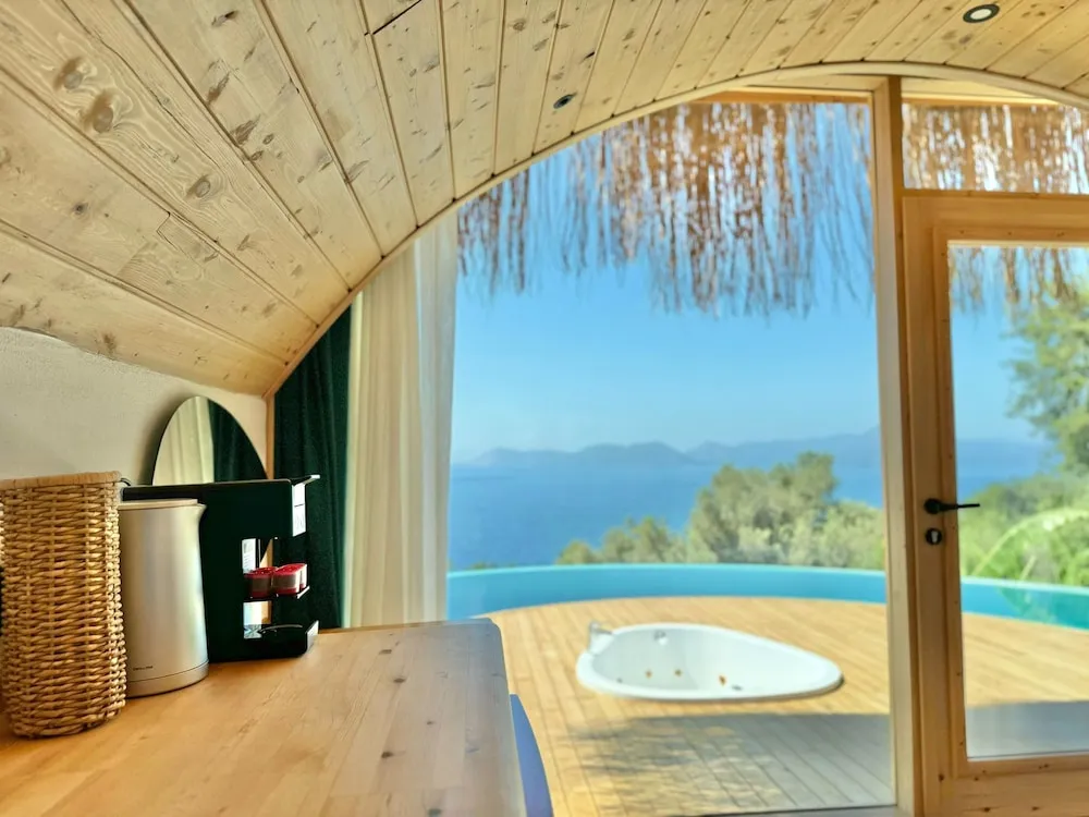 Nergis ( Full Sea View , Private Pool and Jacuzzi )