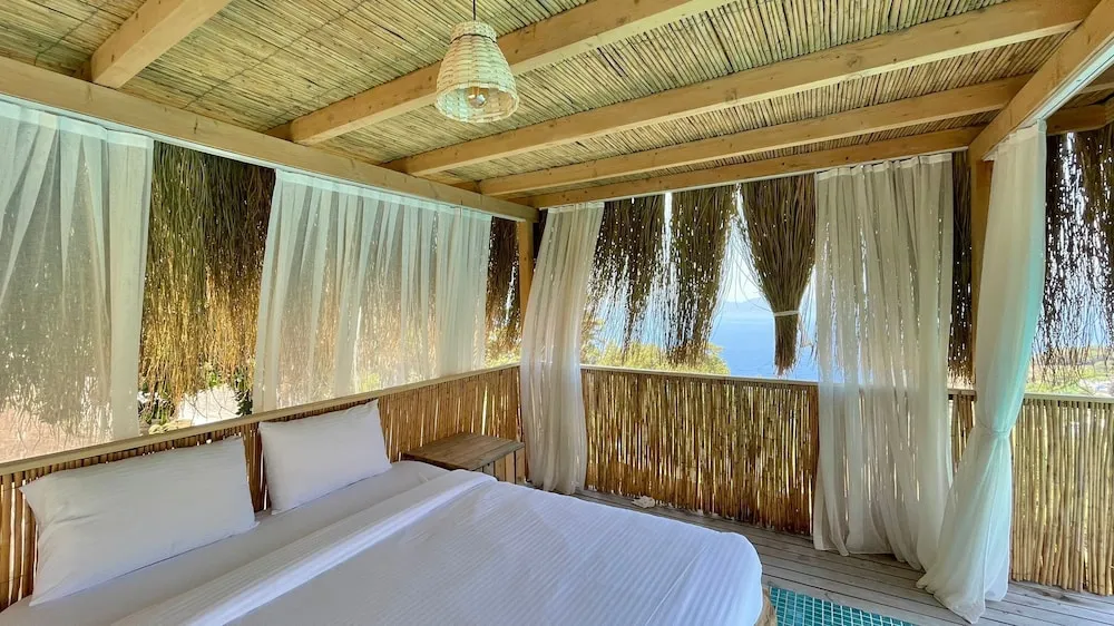 Kekik Suite (Private Pool and Jacuzzi)