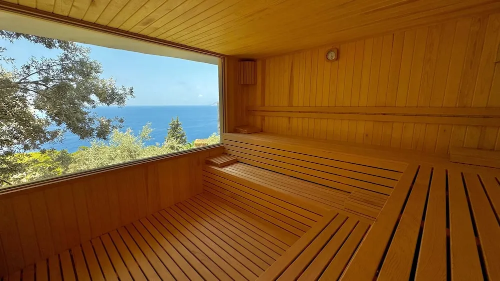 Orkide ( Private Pool and Jacuzzi )