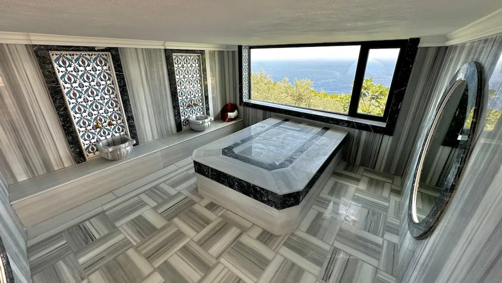 Orkide ( Private Pool and Jacuzzi )