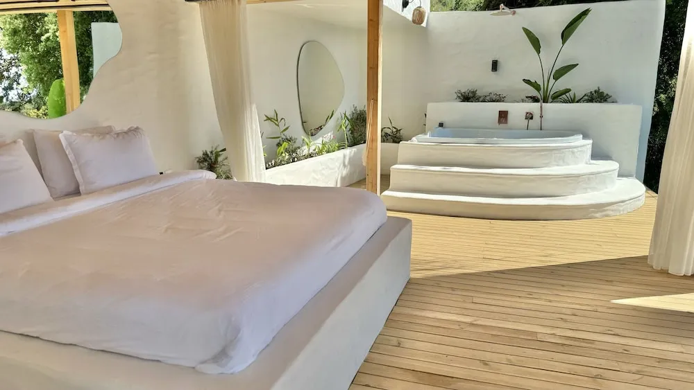 Papatya ( Full Sea View , Private Pool and Jacuzzi )
