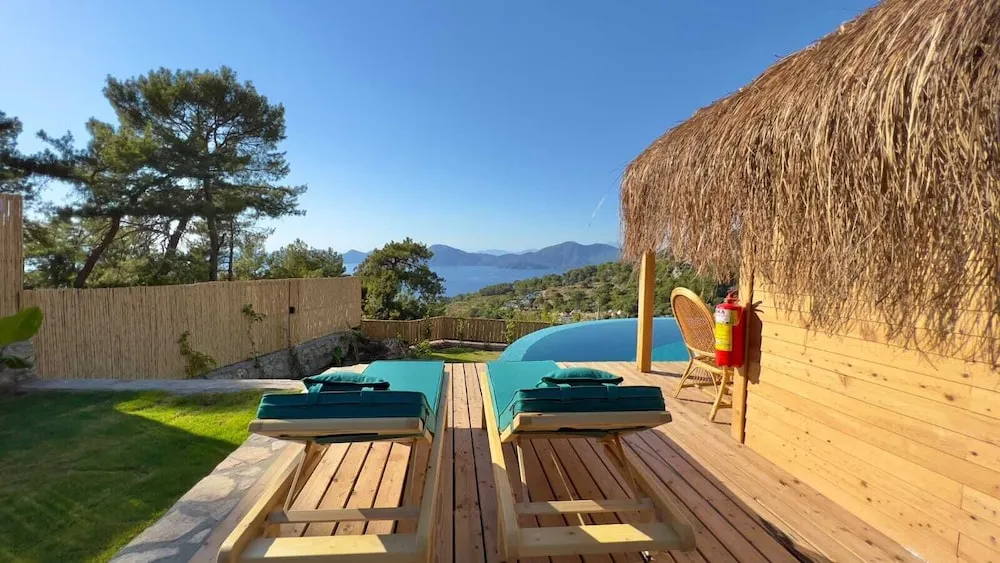 Kamelya ( Private Pool and Jacuzzi )