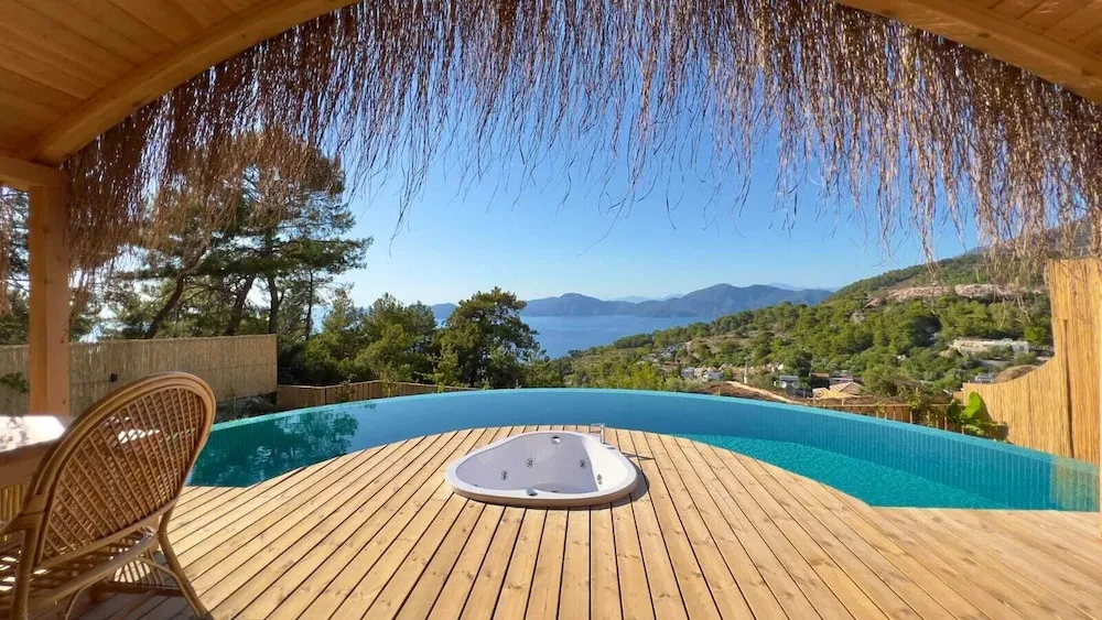 Kamelya ( Private Pool and Jacuzzi )