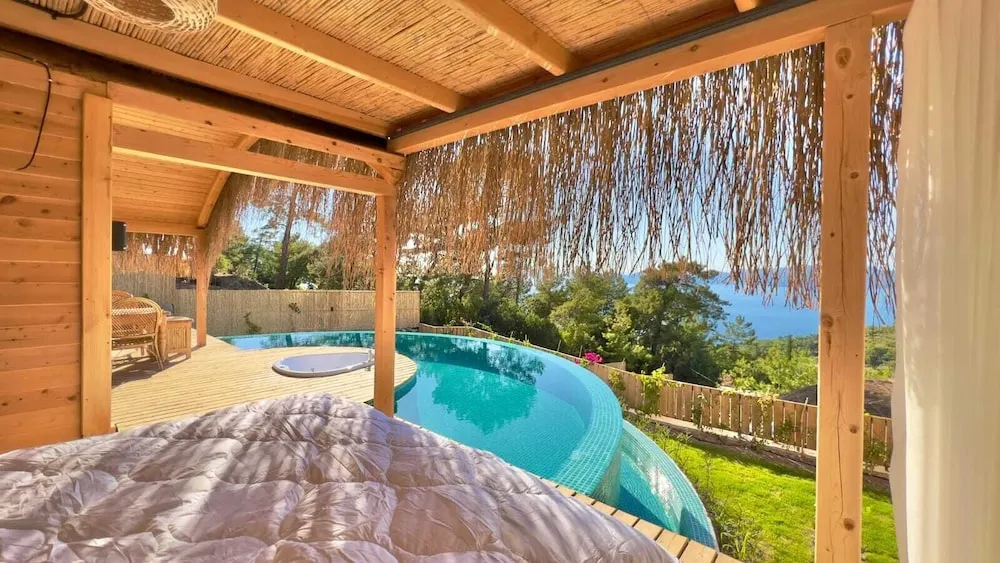 Kamelya ( Private Pool and Jacuzzi )