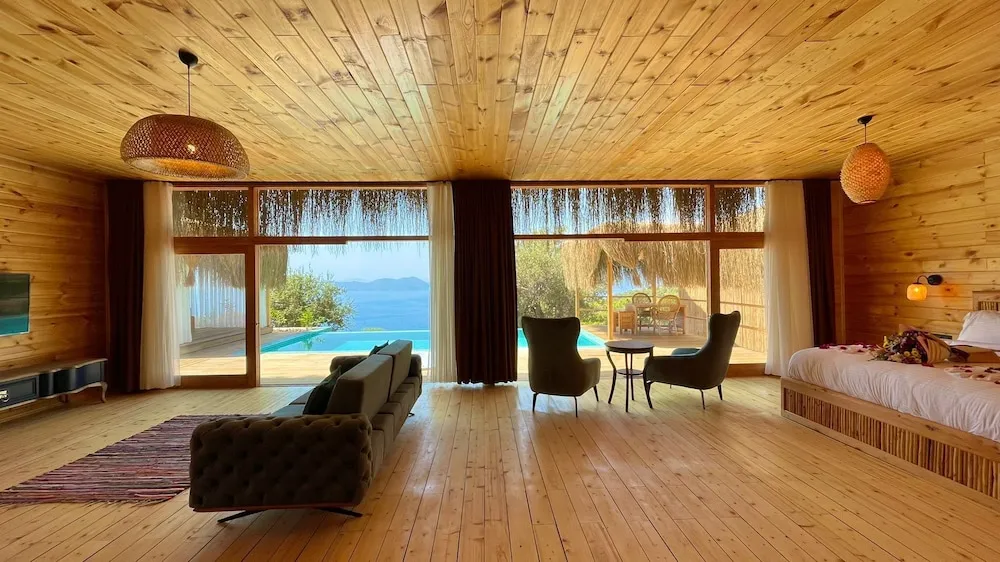 PALAMUT SUITE (private pool and jaccuzi)