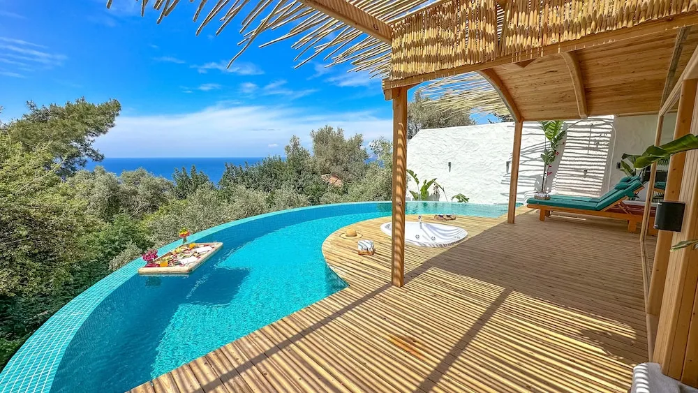 Petunya ( Sea View 100% Privacy Pool and Jacuzzi )