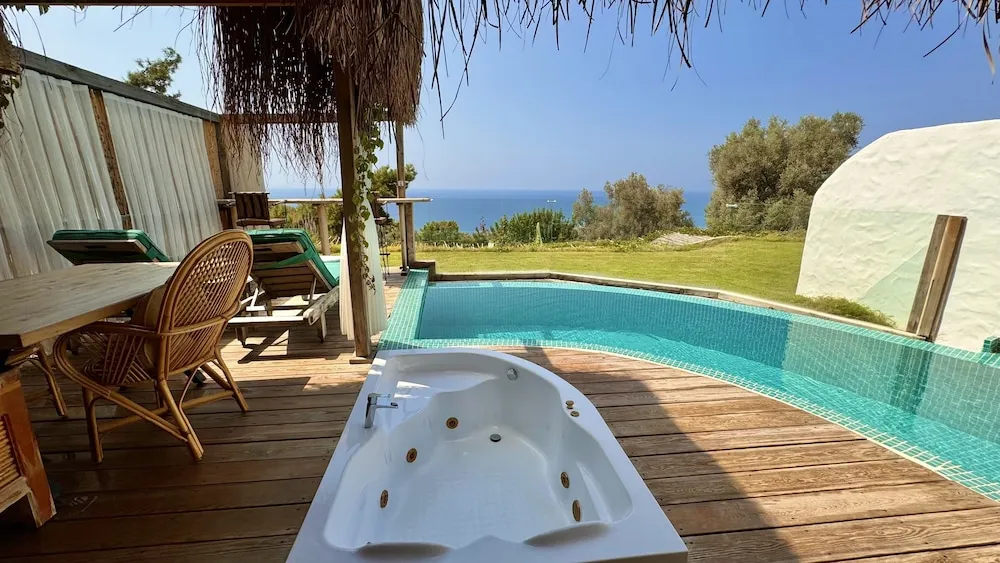 Gelincik ( Private Pool and Jacuzzi )