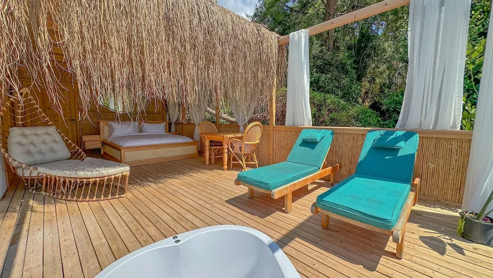 MERCAN (private pool and jacuzzi)