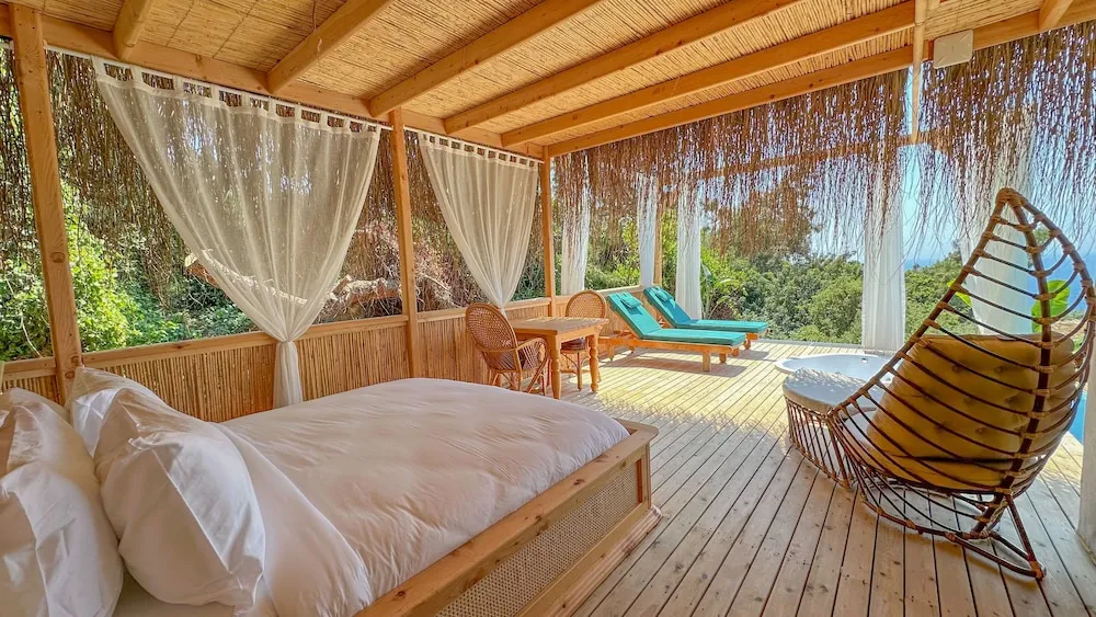 MERCAN (private pool and jacuzzi)