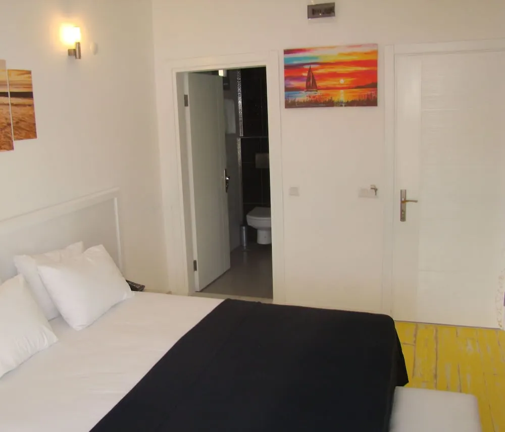 Standard Tek Büyük Yataklı Oda, Balkon, Şehir Manzaralı (Samyeli)