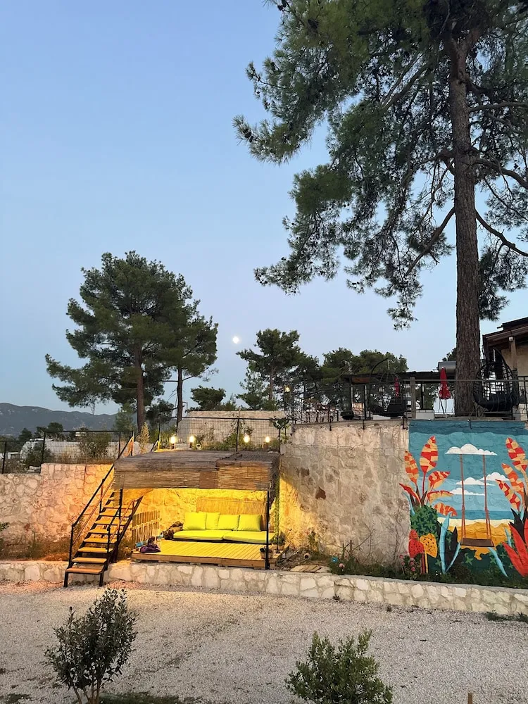 Comfort Oda, 1 Çift Kişilik Yatak, Sigara İçilmez, Avlu Manzaralı