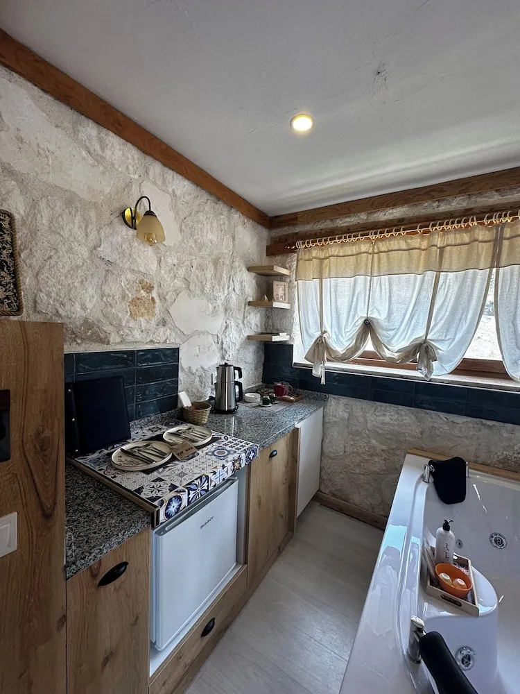 Comfort Oda, 1 Çift Kişilik Yatak, Sigara İçilmez, Avlu Manzaralı