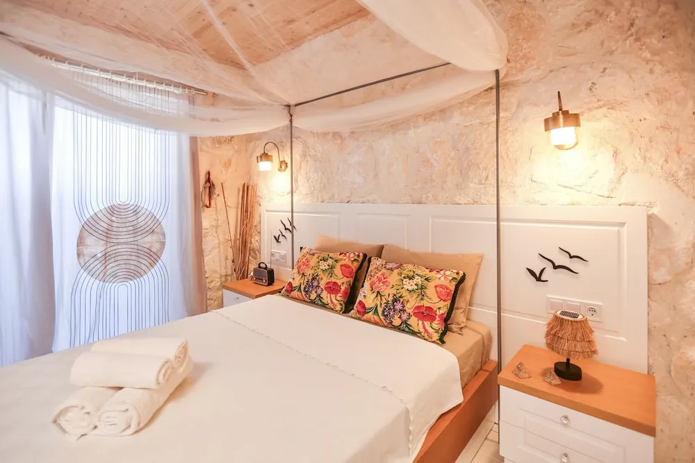 Comfort Oda, 1 Çift Kişilik Yatak, Sigara İçilmez, Avlu Manzaralı