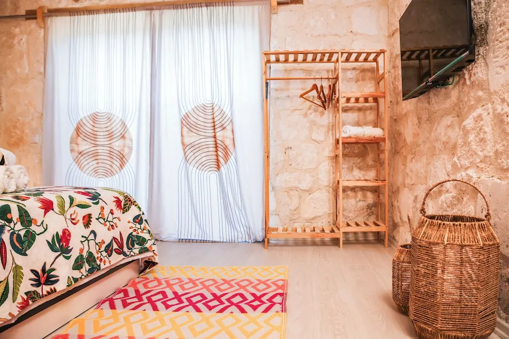 Comfort Oda, 1 Çift Kişilik Yatak, Sigara İçilmez, Avlu Manzaralı