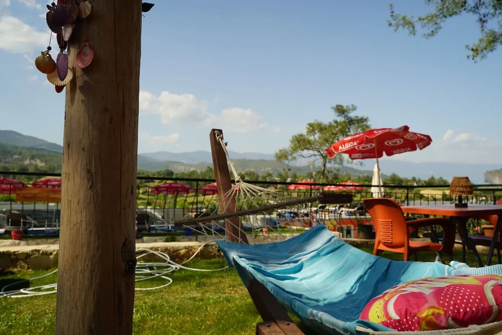 Comfort Oda, 1 Çift Kişilik Yatak, Sigara İçilmez, Avlu Manzaralı