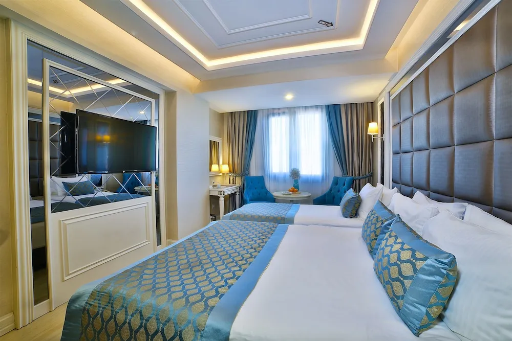 Deluxe Triple Room