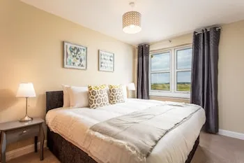 Old Prestwick View - Donnini Apartments