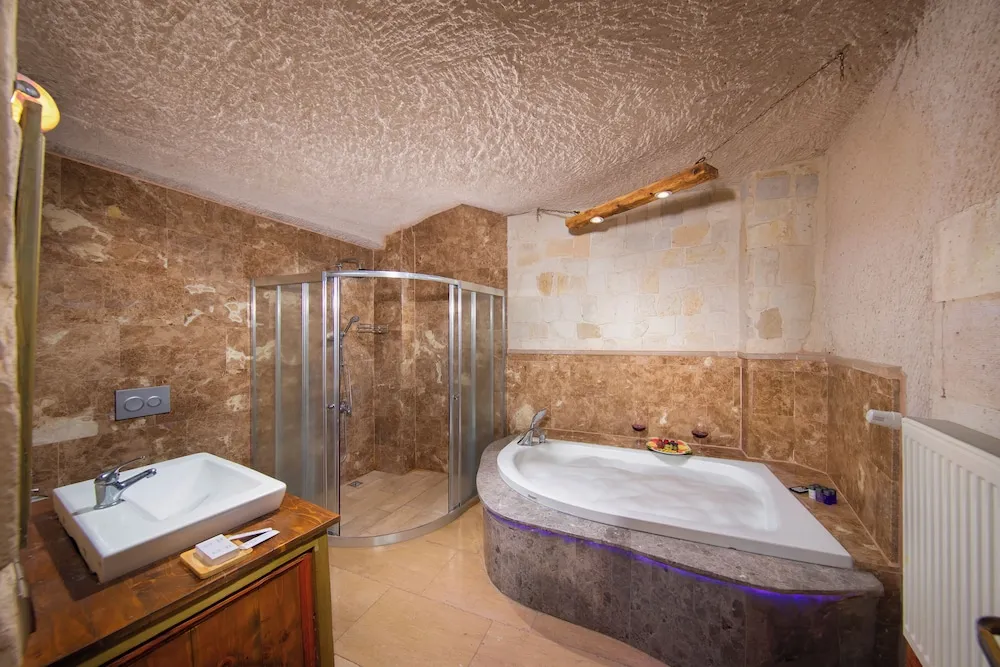 Urgup Family  with Jacuzzi King Room