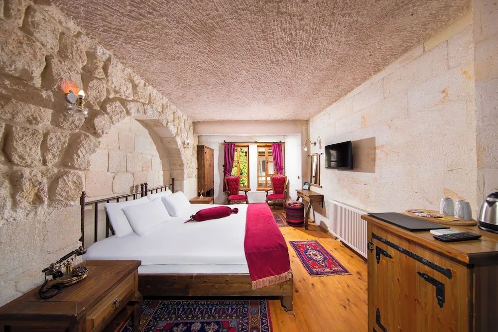 Mazi Family With Jacuzzi Room