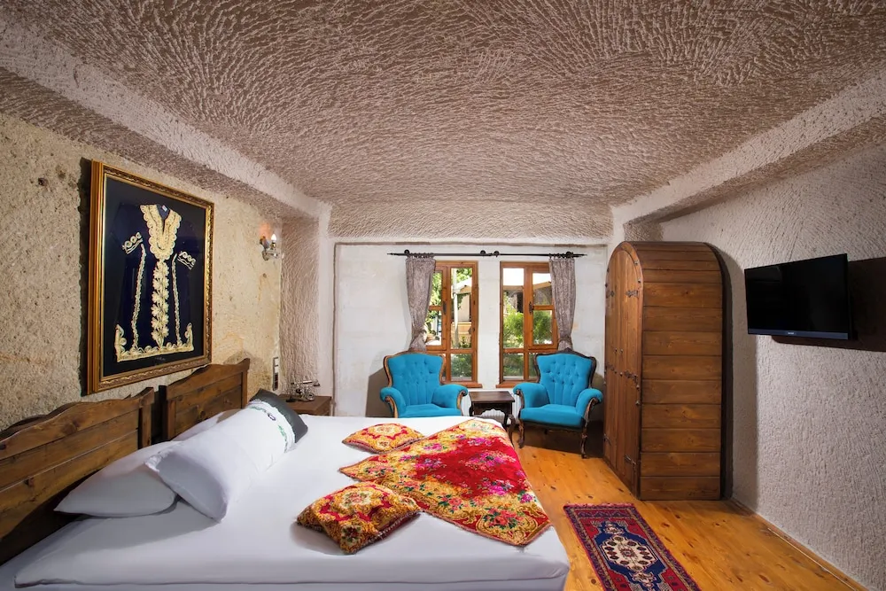 Uzengi Cave  Family Suite with Pool Room
