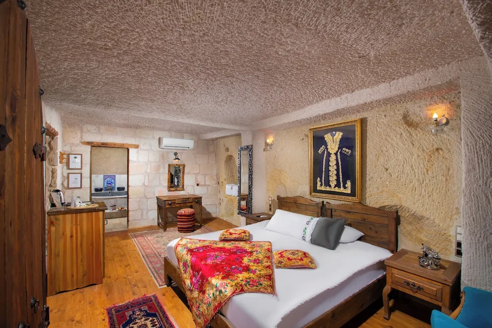Uzengi Cave  Family Suite with Pool Room