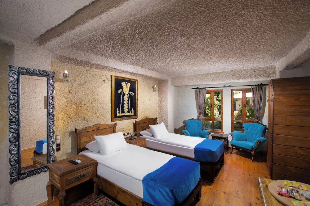Uzengi Cave  Family Suite with Pool Room