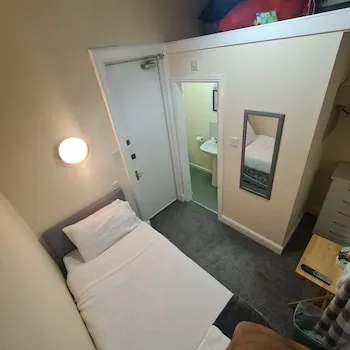 Glenmoore Guest House