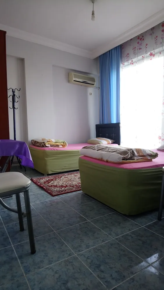 Junior Tek Büyük veya İki Ayrı Yataklı Oda, Sigara İçilebilir, Şehir Manzaralı