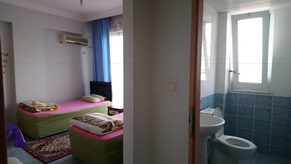 Junior Tek Büyük veya İki Ayrı Yataklı Oda, Sigara İçilebilir, Şehir Manzaralı